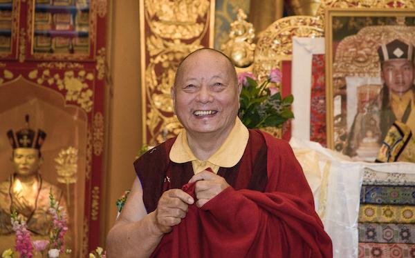 Khenpo Karthar Rinpoche